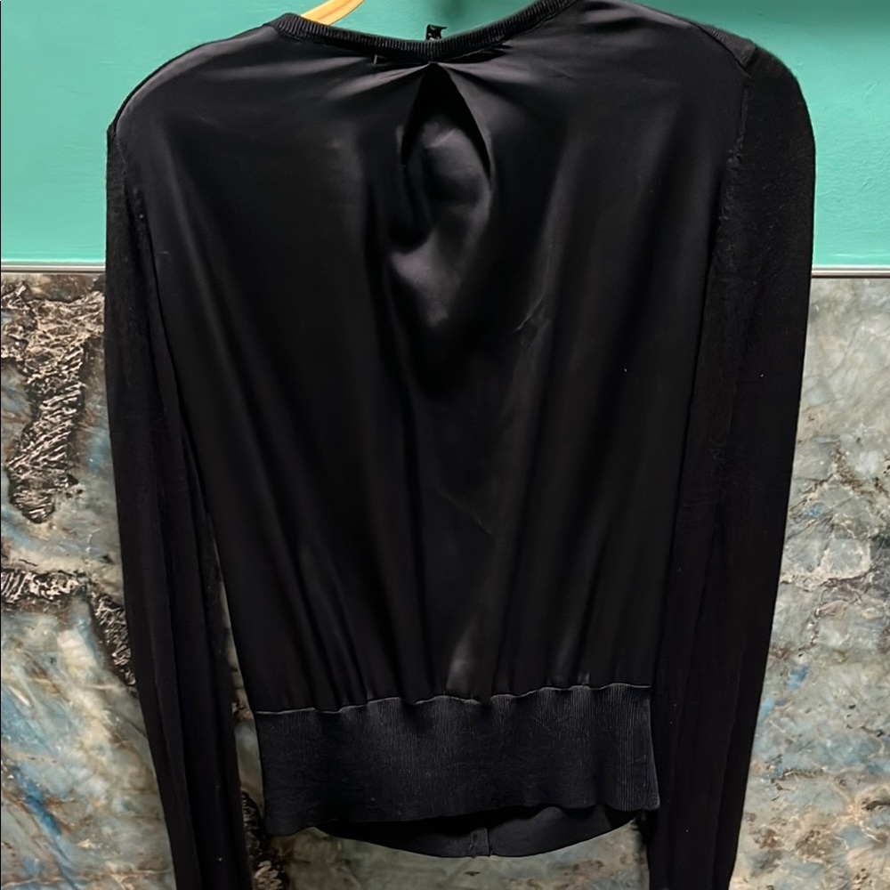 SOLD EUC White House Black Market Black Top - Picture 3 of 4